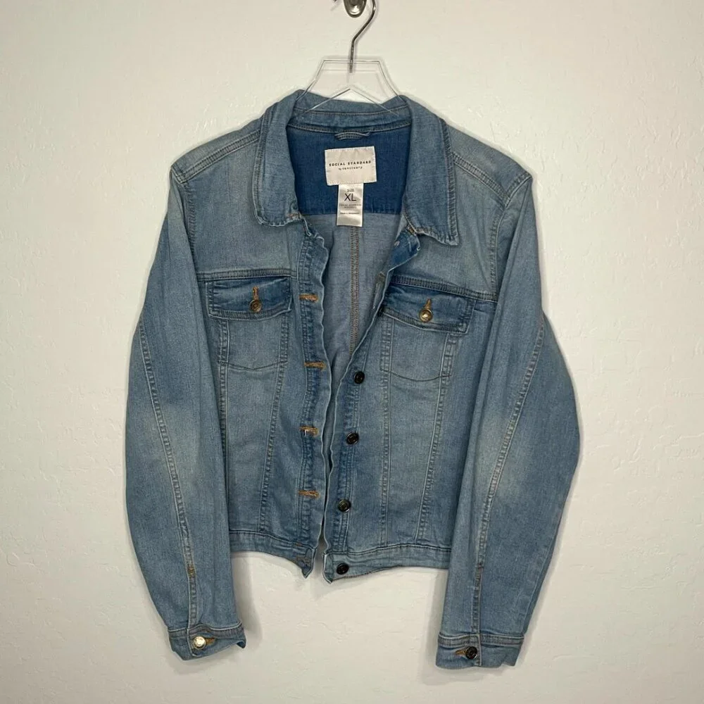 Social Standards by Sanctuary Classic Denim Jean Jacket Size XL - Picture 2 of 9